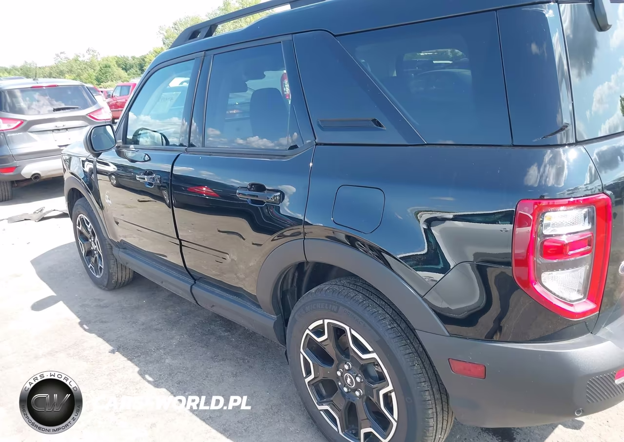 2025 Ford Bronco Sport Outer Banks VIN:3FMCR9CNXSRE68525 - 14