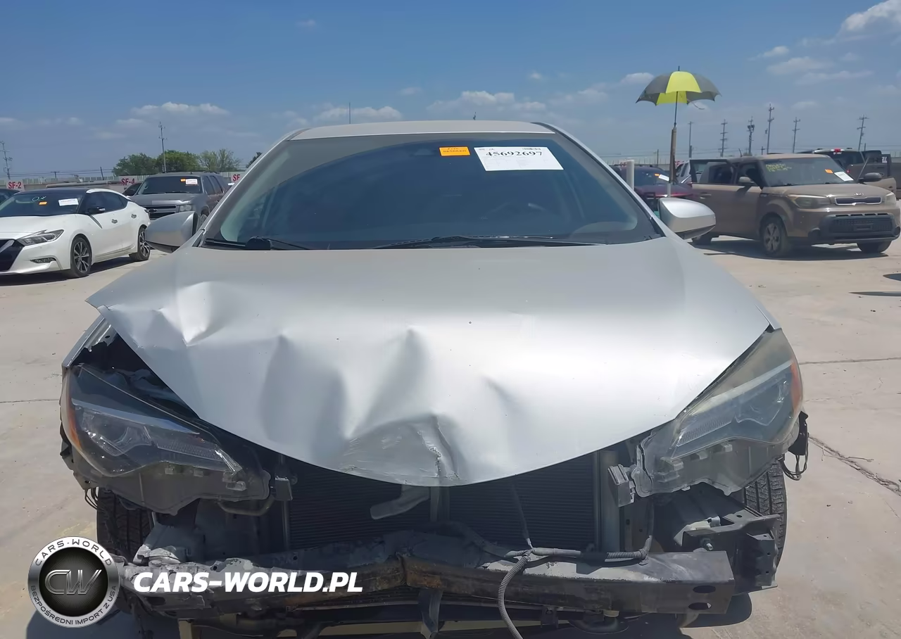2019 Toyota Corolla Le VIN:5YFBURHE0KP885844 - 12