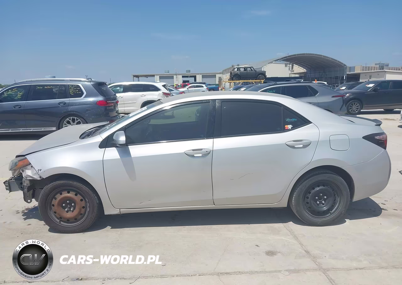2019 Toyota Corolla Le VIN:5YFBURHE0KP885844 - 14