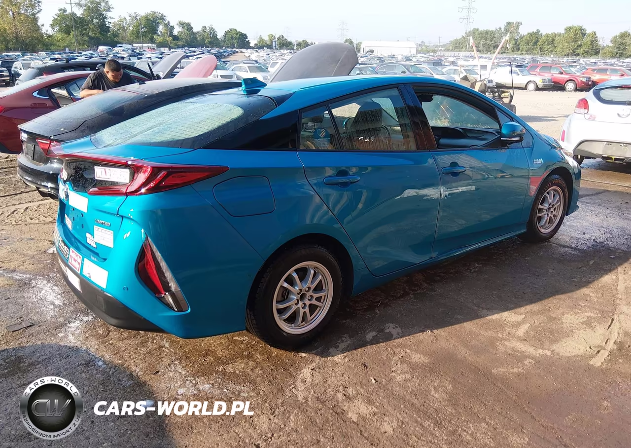 2020 Toyota Prius Prime Limited VIN:JTDKARFP6L3149997 - 4