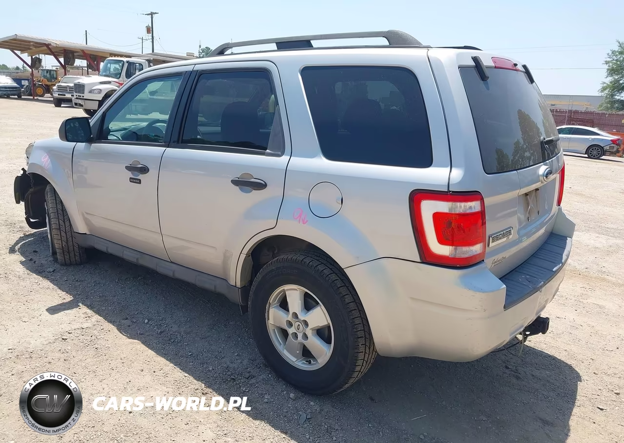 2009 Ford Escape Xlt VIN:1FMCU03G39KA66324 - 3