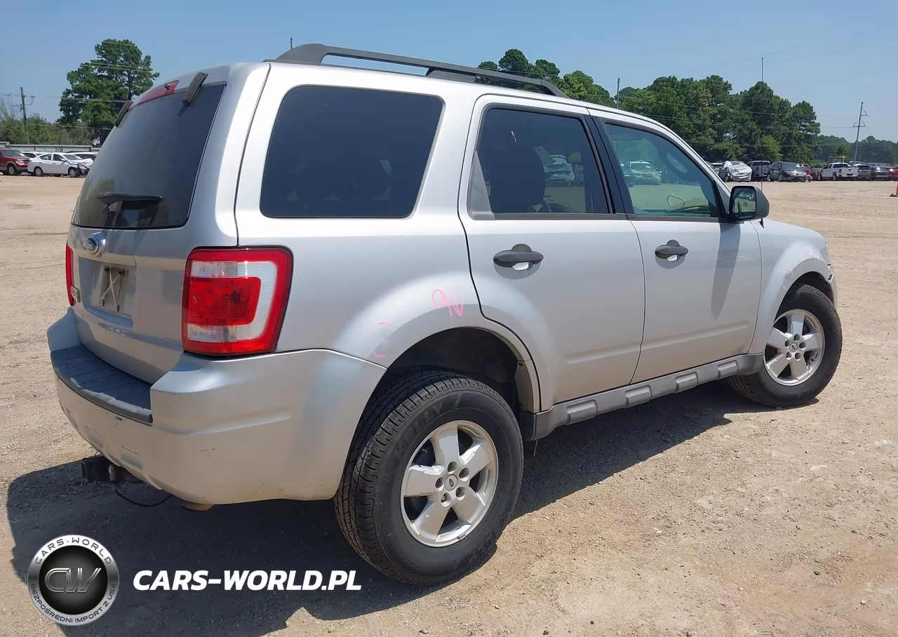 2009 Ford Escape Xlt VIN:1FMCU03G39KA66324 - 4
