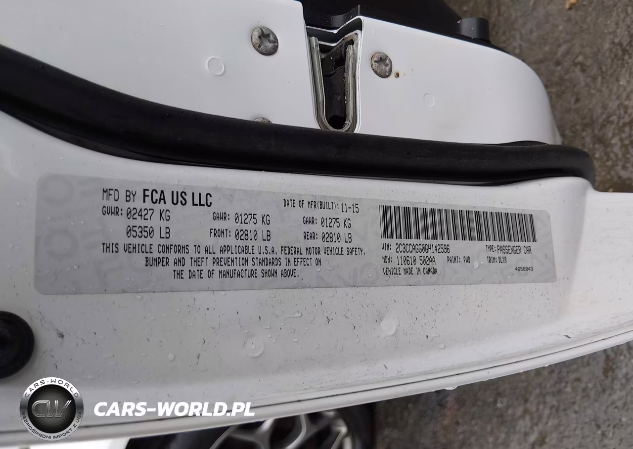 2016 Chrysler 300 300S VIN:2C3CCAGG0GH142596 - 9