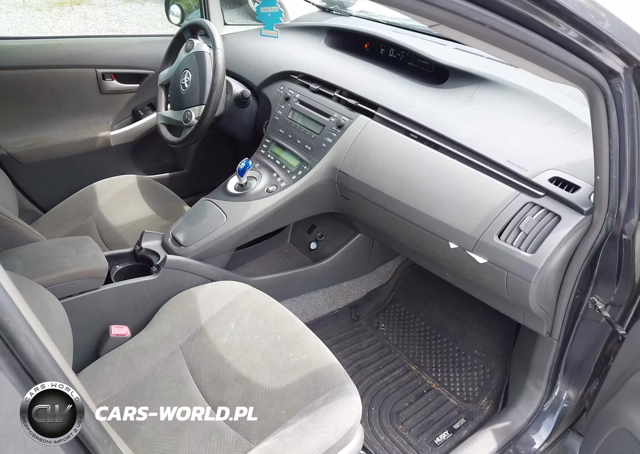2011 Toyota Prius Two VIN:JTDKN3DUXB0317263 - 5