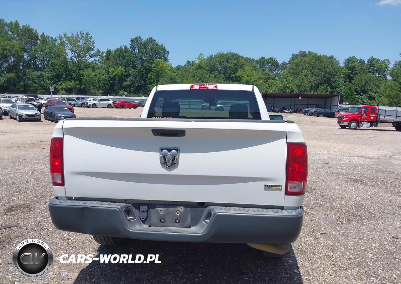 2019 Ram 1500 Classic Tradesman 4X2 6'4 Box VIN:3C6JR6AGXKG503954 - 16