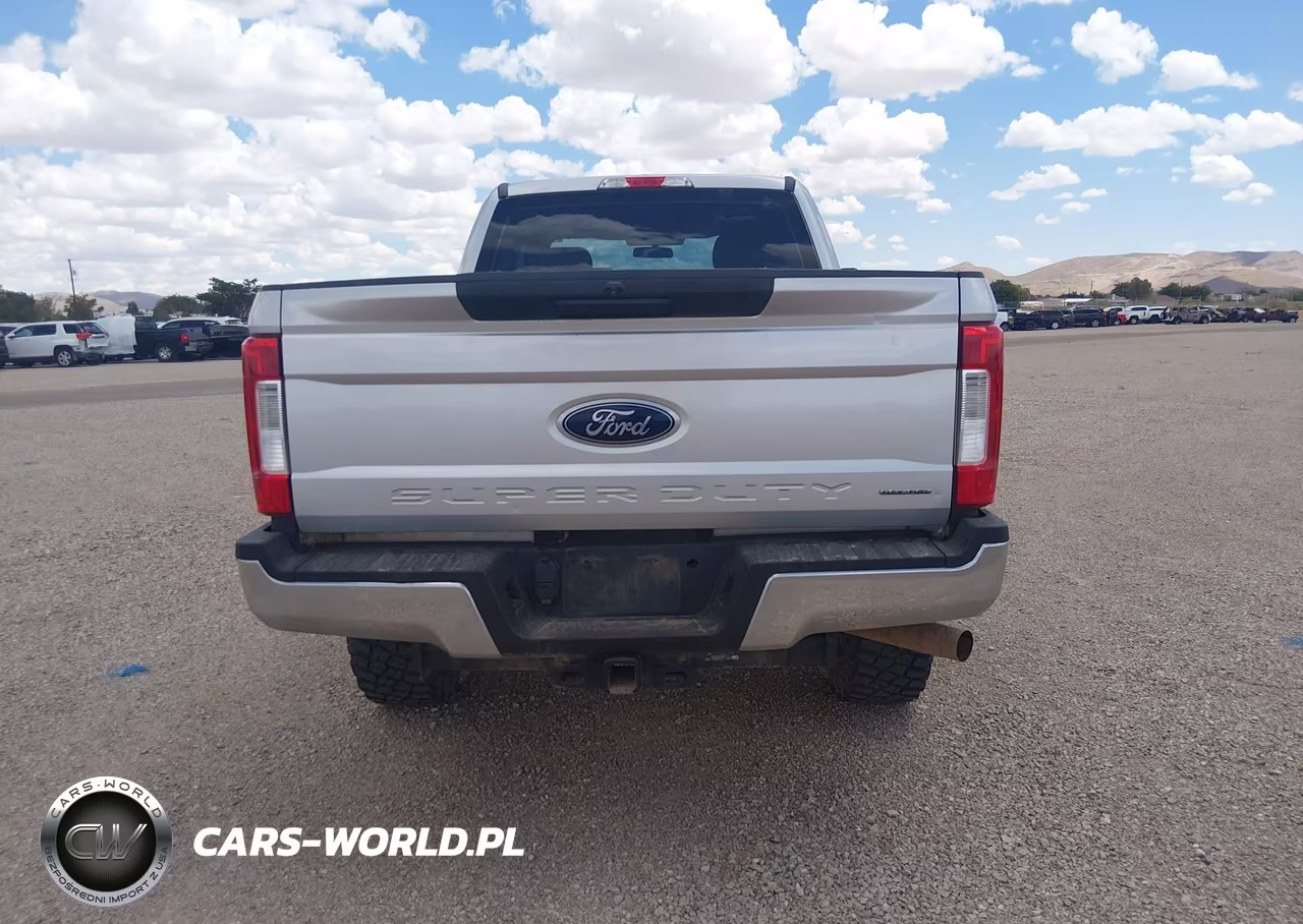 2018 Ford F-250 Xl VIN:1FT7X2B63JEC83960 - 17
