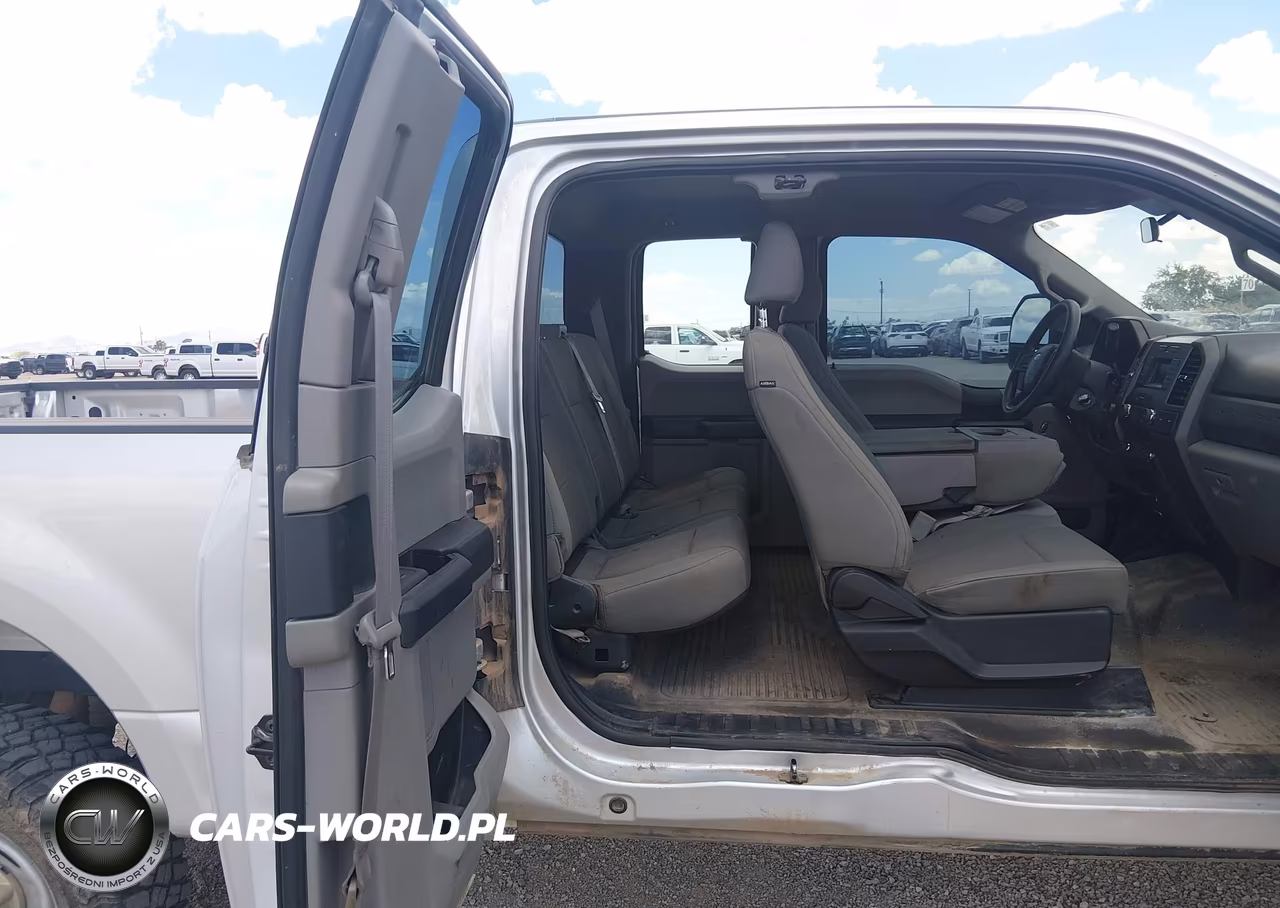 2018 Ford F-250 Xl VIN:1FT7X2B63JEC83960 - 8