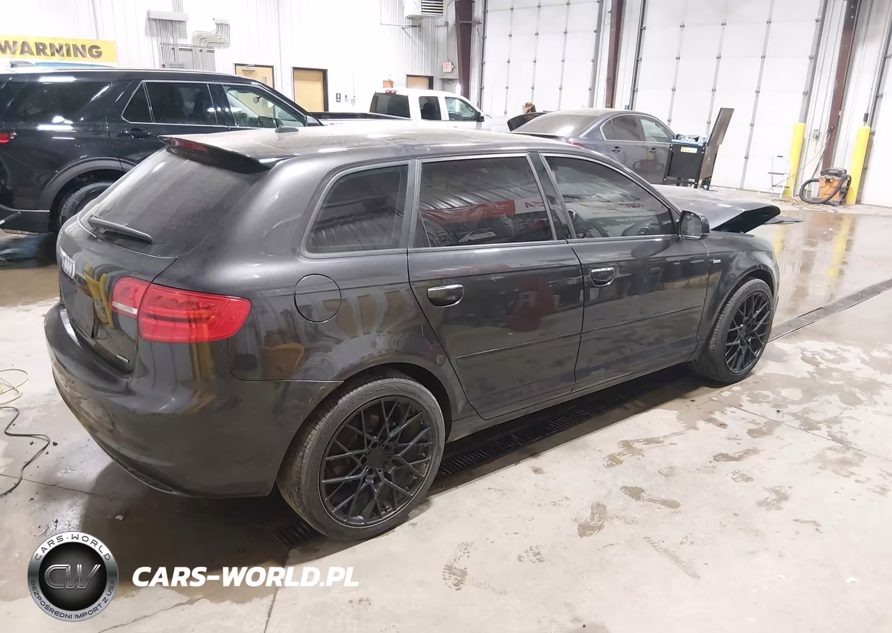 2011 Audi A3 2.0T Premium VIN:WAUDFAFM6BA069172 - 4