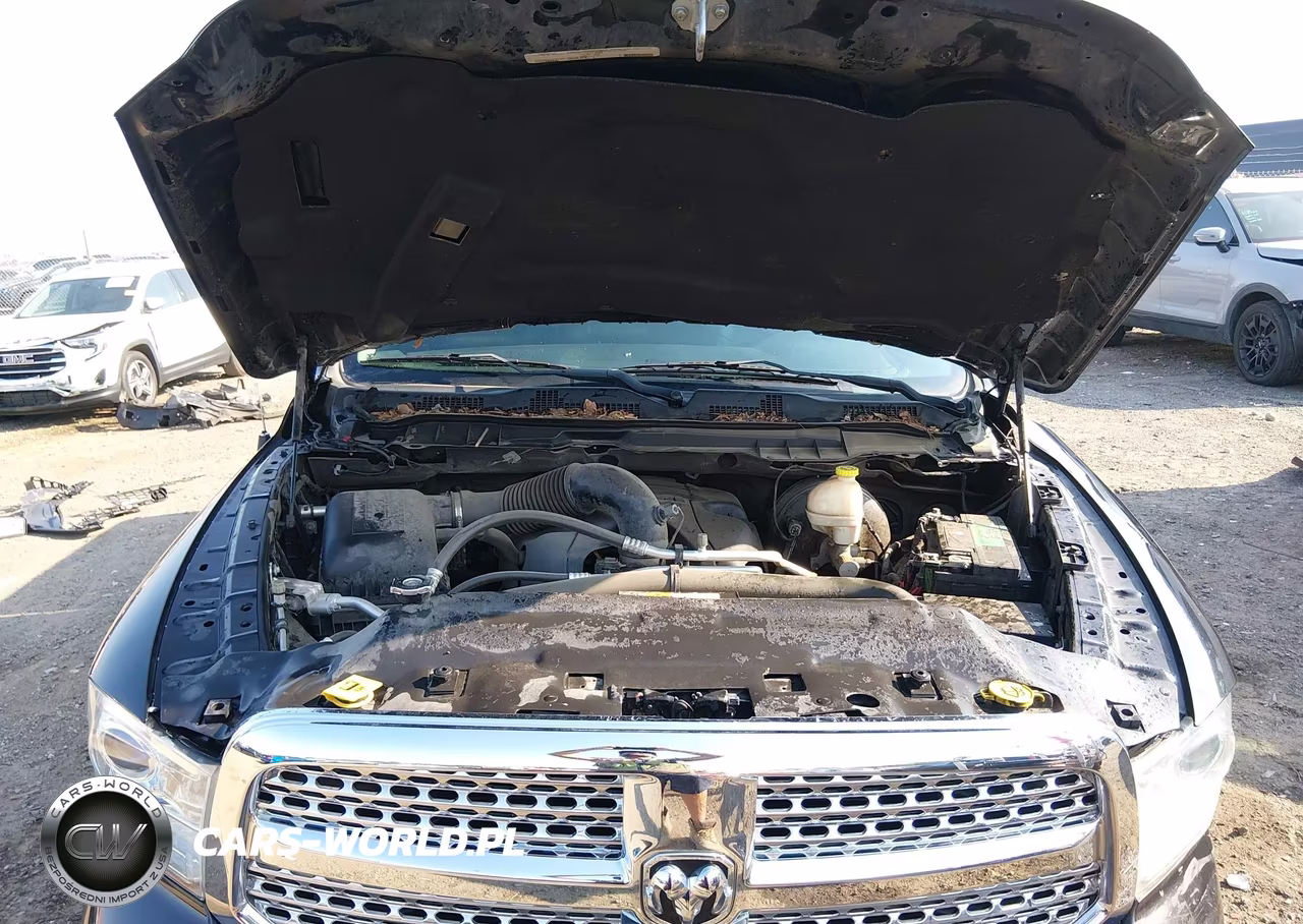 2015 Ram 1500 Laramie VIN:1C6RR7NTXFS707846 - 10