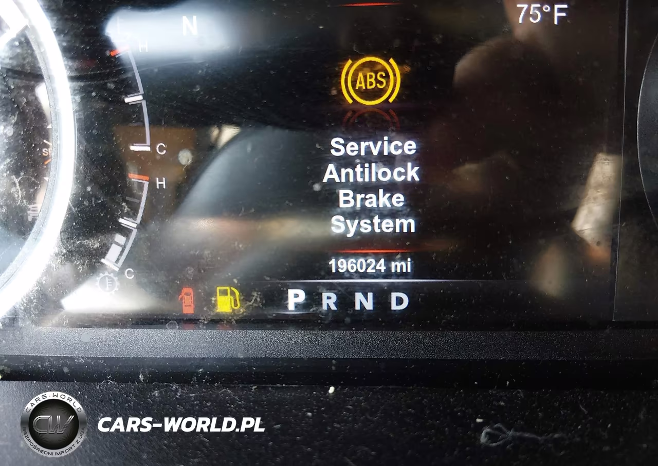 2015 Ram 1500 Laramie VIN:1C6RR7NTXFS707846 - 15