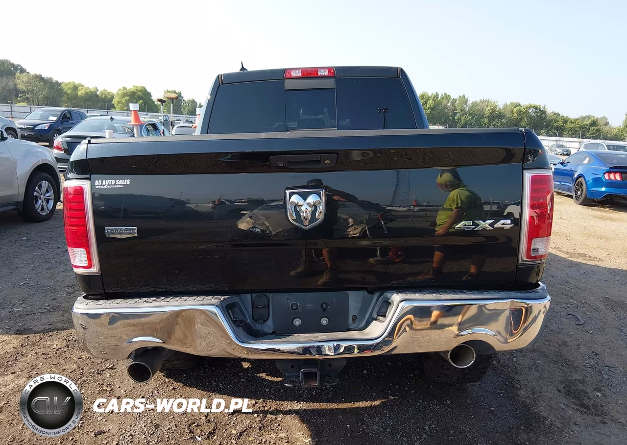 2015 Ram 1500 Laramie VIN:1C6RR7NTXFS707846 - 16