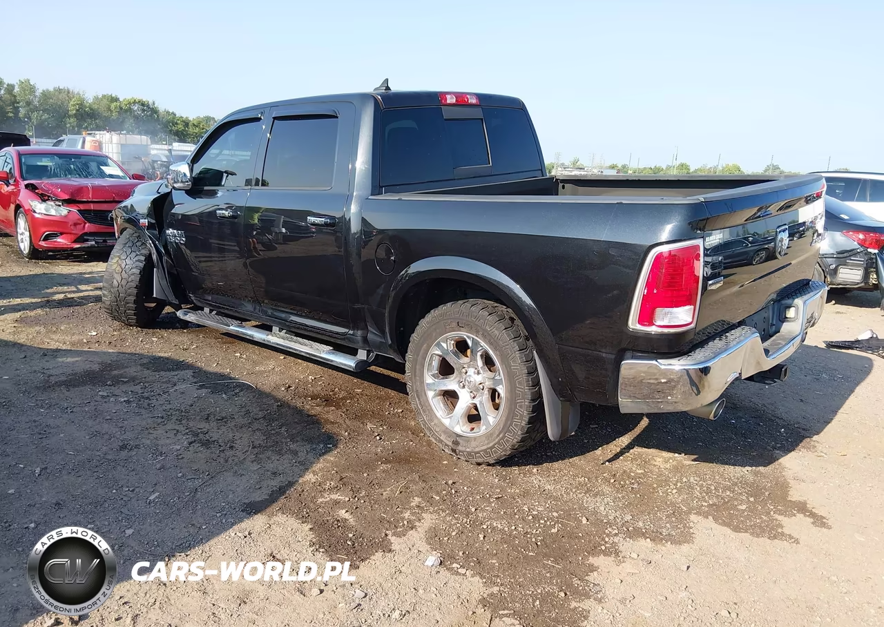 2015 Ram 1500 Laramie VIN:1C6RR7NTXFS707846 - 3