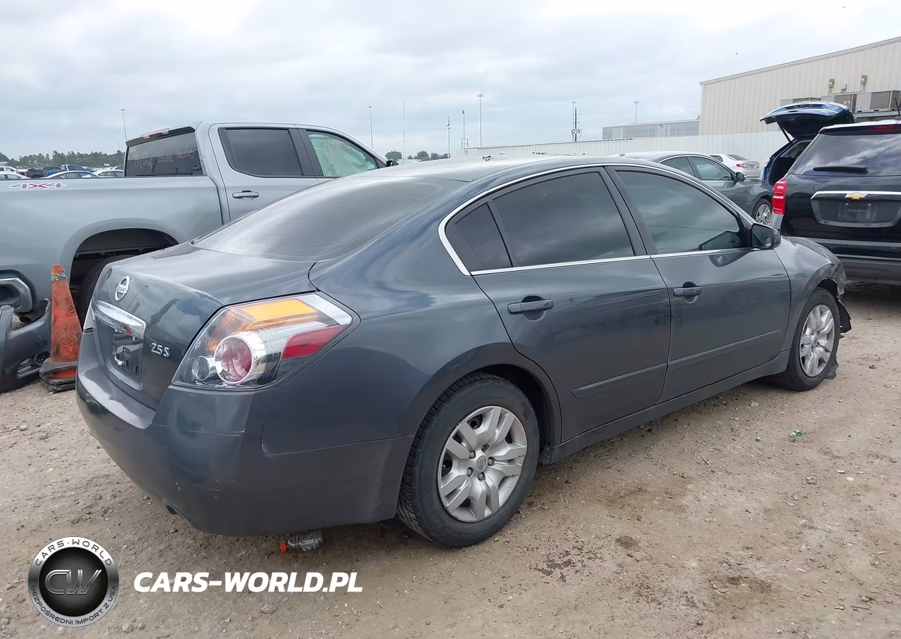 2011 Nissan Altima 2.5 S VIN:1N4AL2AP0BN485190 - 4