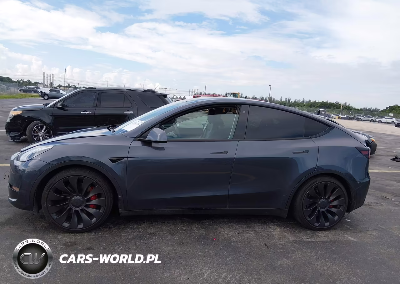 2020 Tesla Model Y Long Range Dual Motor All-Wheel Drive-Performance Dual Motor All-Wheel Drive VIN:5YJYGDEF0LF043293 - 13