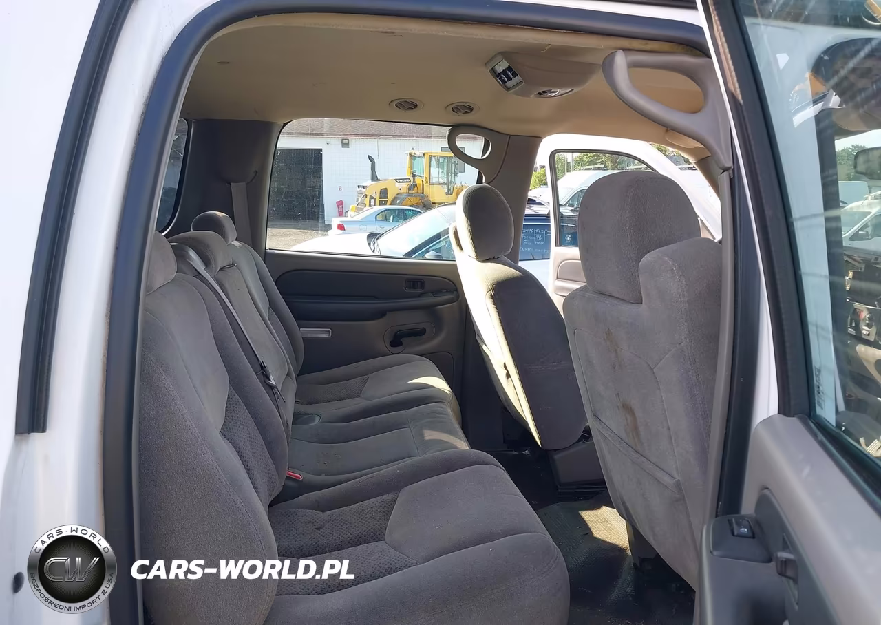 2003 Chevrolet Suburban 2500 Ls VIN:1GNGC26U43R255172 - 8