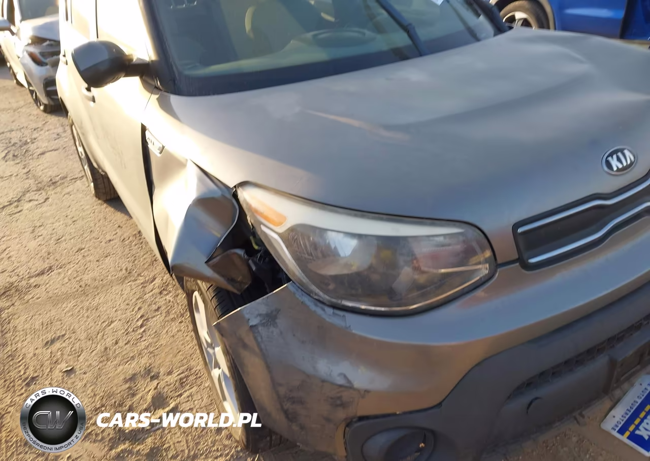2017 Kia Soul ! VIN:KNDJN2A20H7467939 - 6