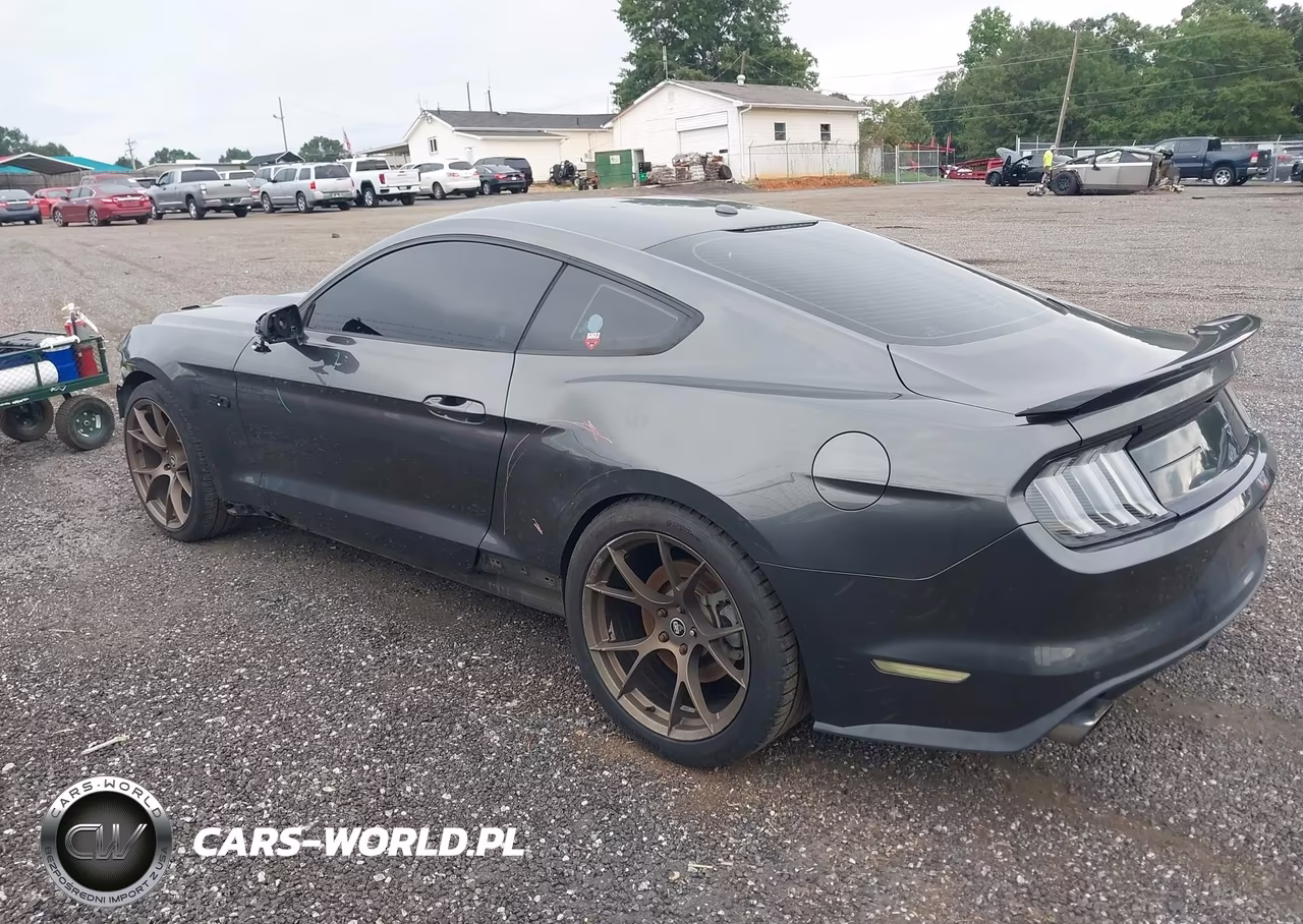 2017 Ford Mustang Gt Premium VIN:1FA6P8CF1H5236472 - 3