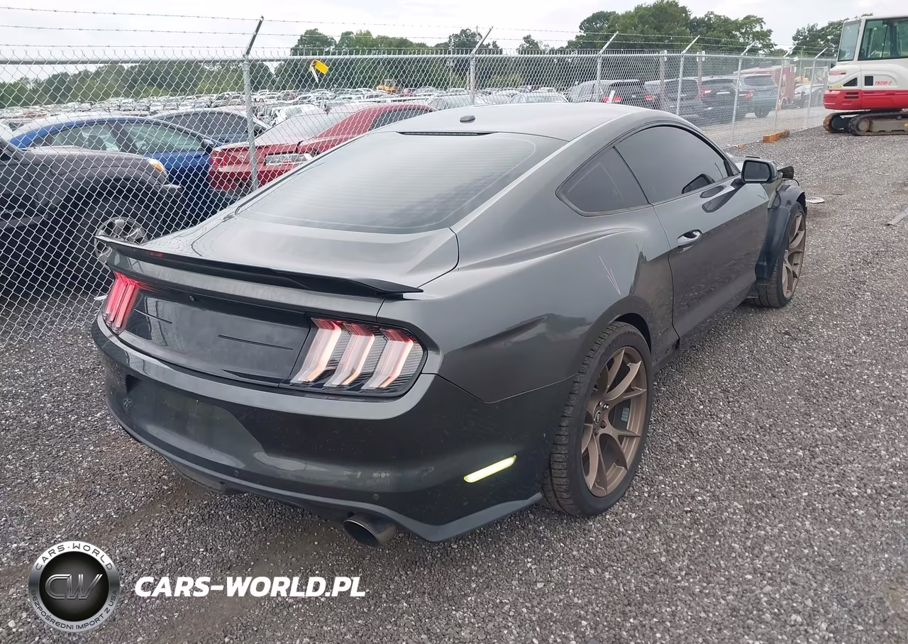 2017 Ford Mustang Gt Premium VIN:1FA6P8CF1H5236472 - 4