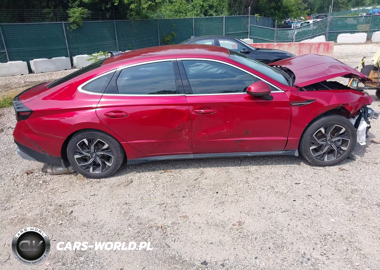 2025 Hyundai Sonata Sel VIN:KMHL64JA4SA481311 - 13