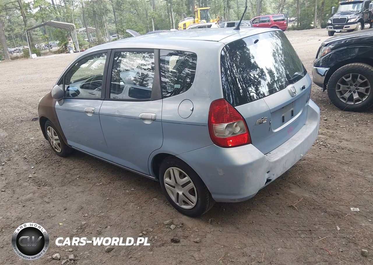 2008 Honda Fit VIN:JHMGD38438S002352 - 3