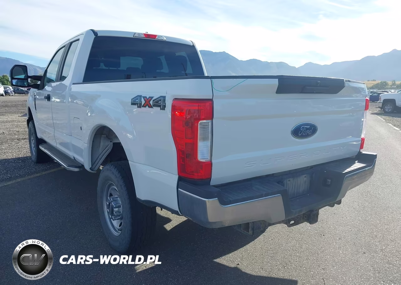 2018 Ford F-250 Xl VIN:1FT7X2B64JEC83921 - 3