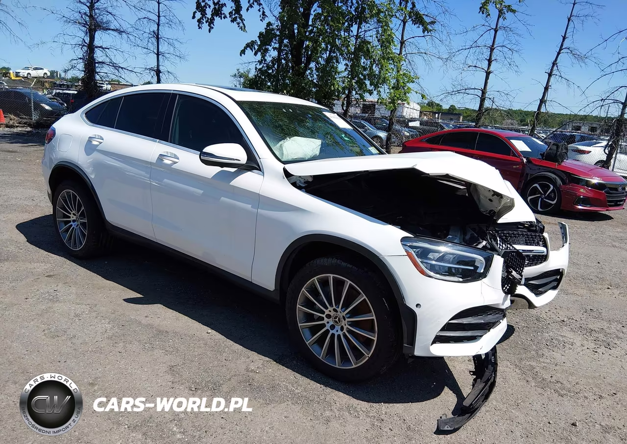 2020 Mercedes-Benz Glc 300 Coupe 4Matic – zdjęcie 1 z 16
