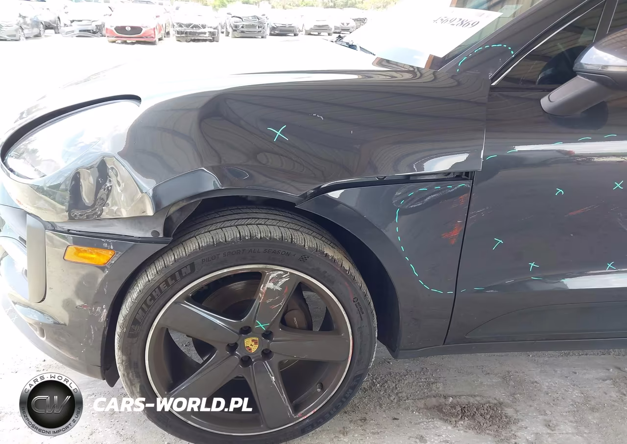 2019 Porsche Macan VIN:WP1AA2A59KLB07121 - 17