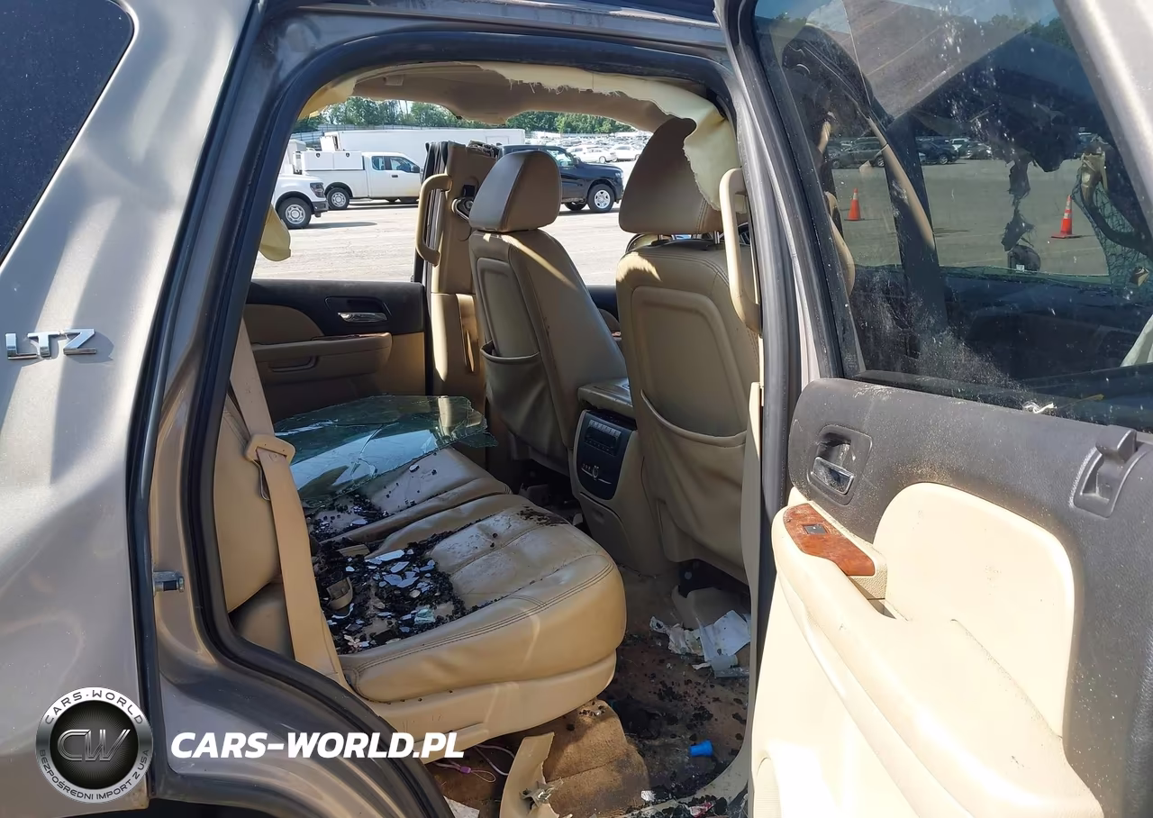 2007 Chevrolet Tahoe Ltz VIN:1GNFK13007J275000 - 8