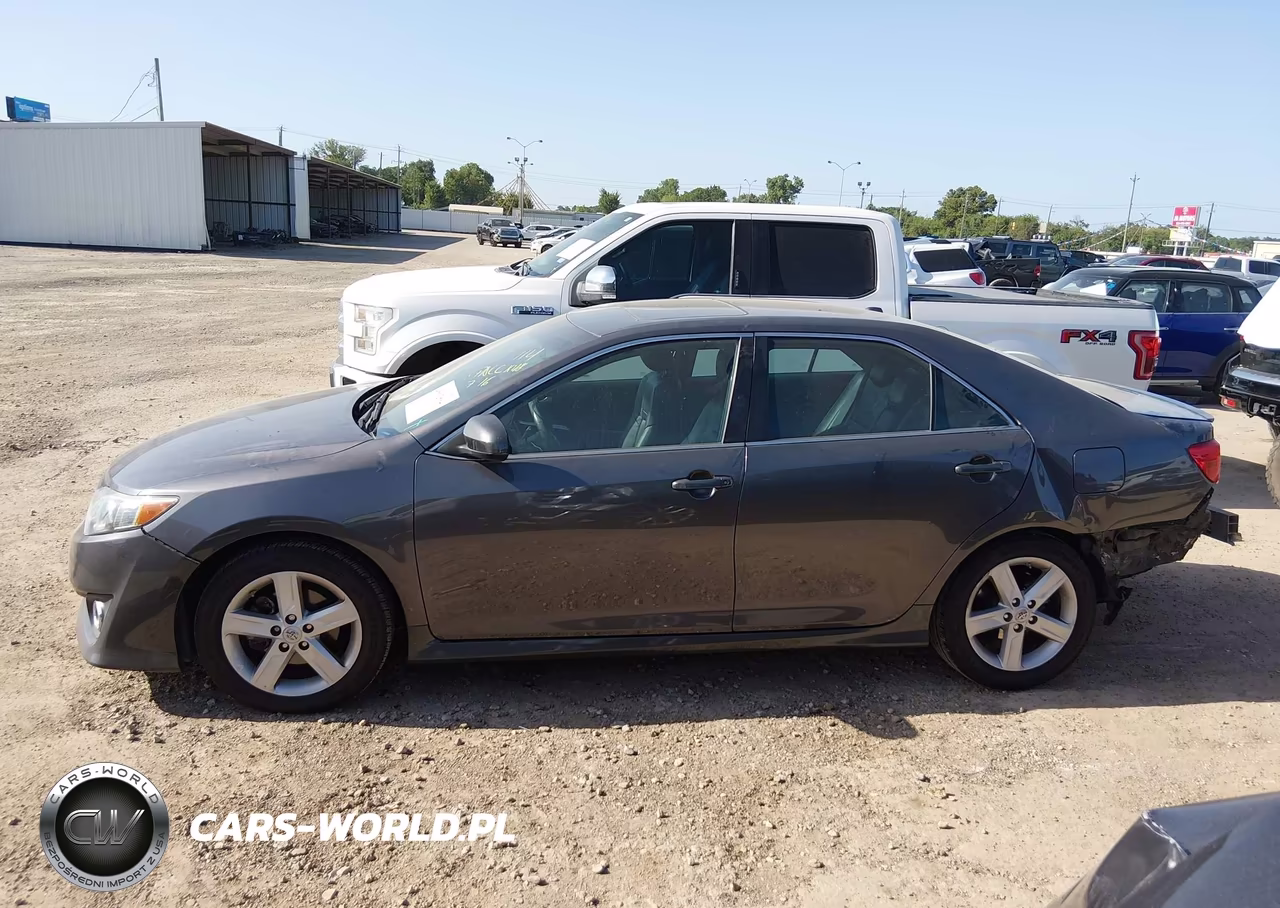 2014 Toyota Camry Se VIN:4T1BF1FK0EU848378 - 15