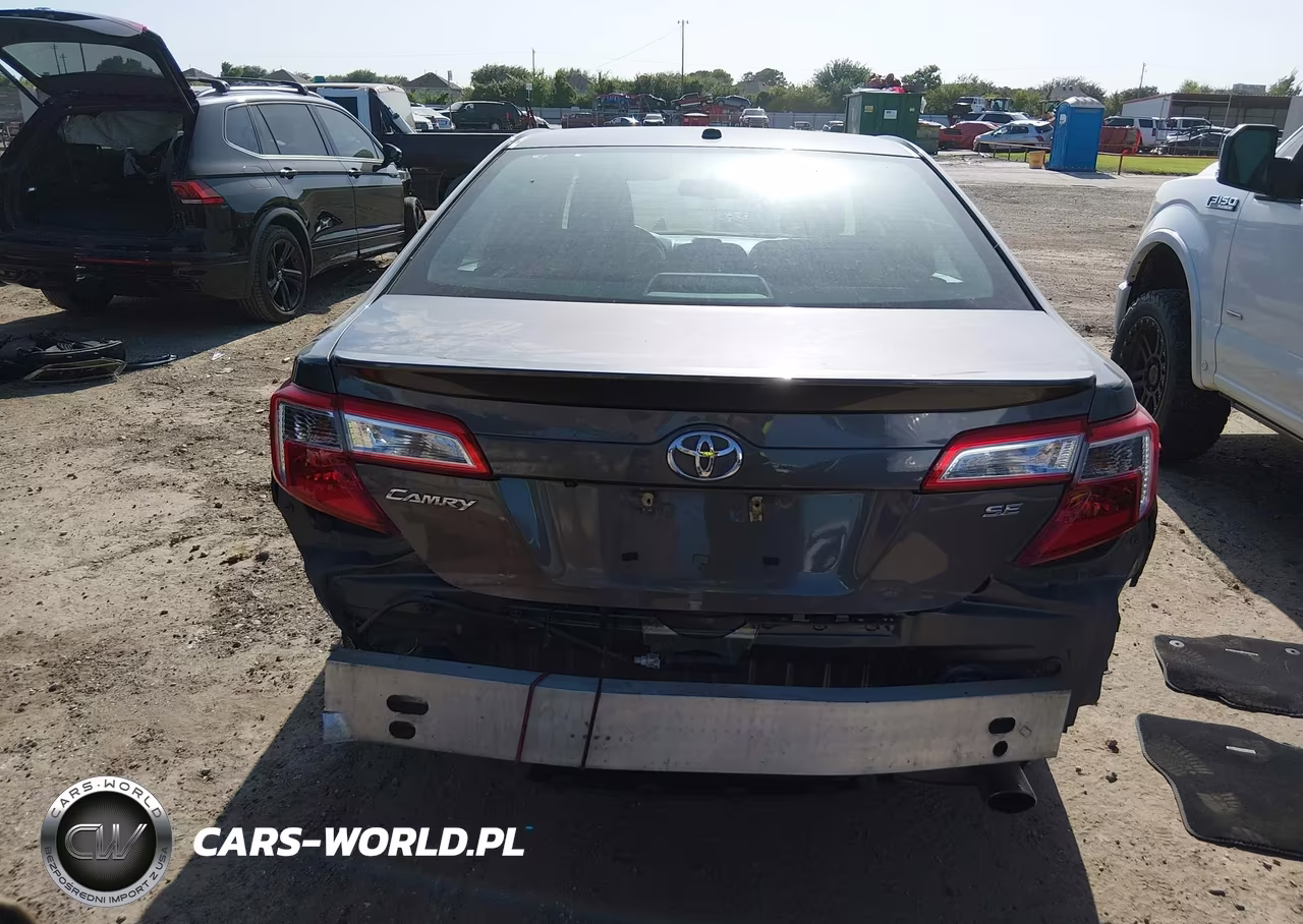 2014 Toyota Camry Se VIN:4T1BF1FK0EU848378 - 17