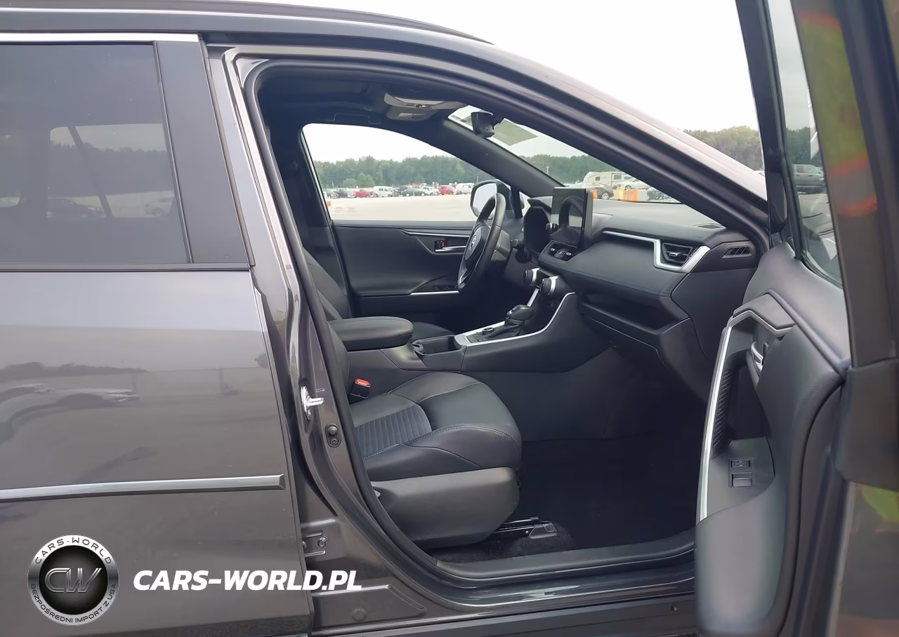 2025 Toyota Rav4 Hybrid Xse VIN:2T3E6RFV0SW084329 - 5