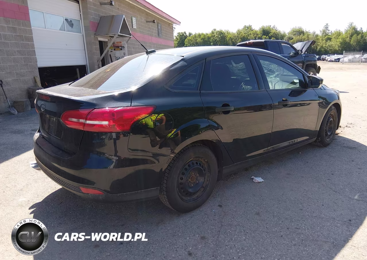 2016 Ford Focus S VIN:1FADP3E20GL210248 - 4