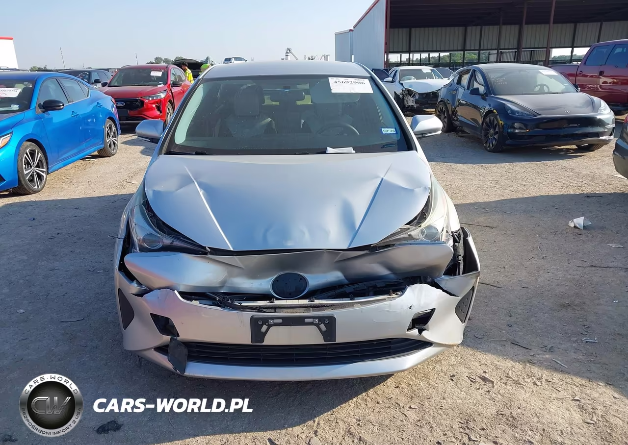 2016 Toyota Prius Two VIN:JTDKBRFUXG3501682 - 13