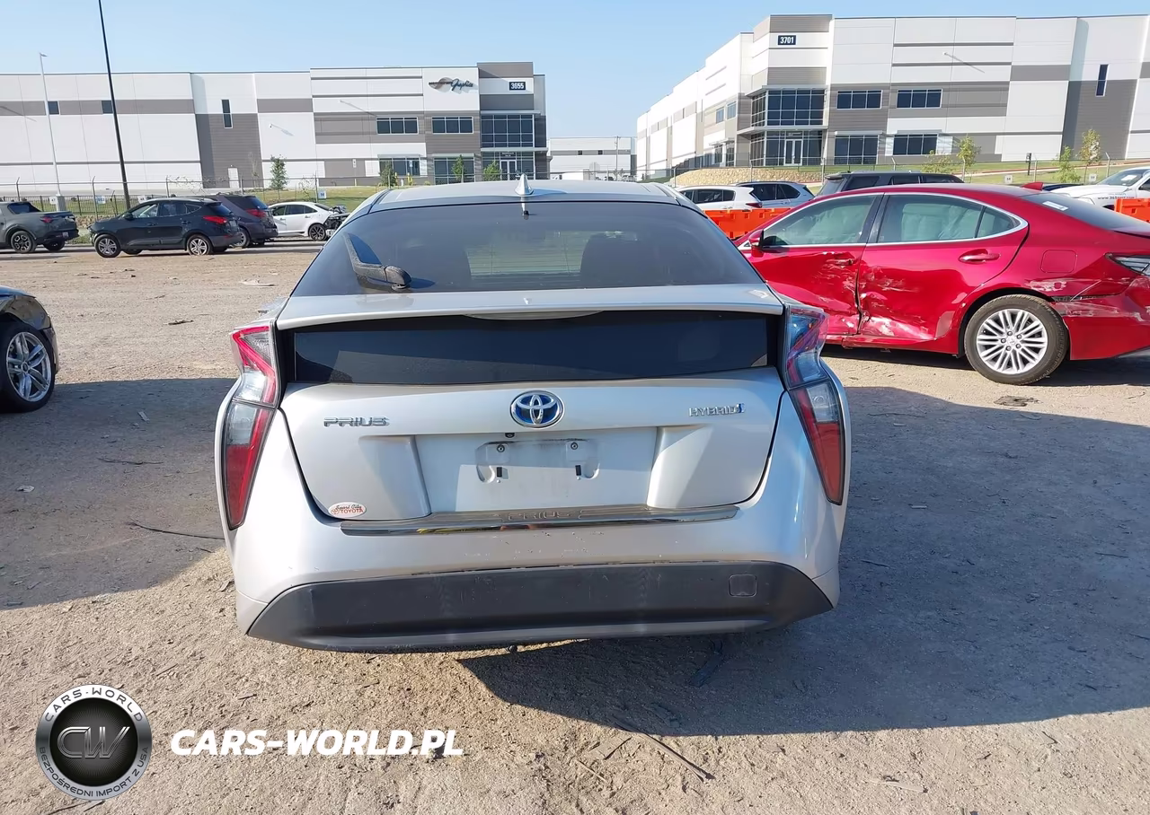 2016 Toyota Prius Two VIN:JTDKBRFUXG3501682 - 17