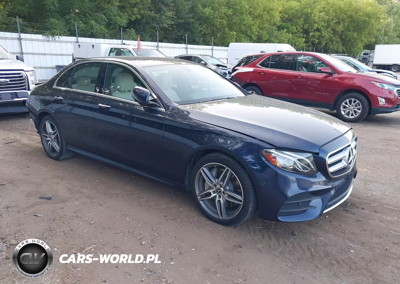 2019 Mercedes-Benz E 300 4Matic – zdjęcie 1 z 19