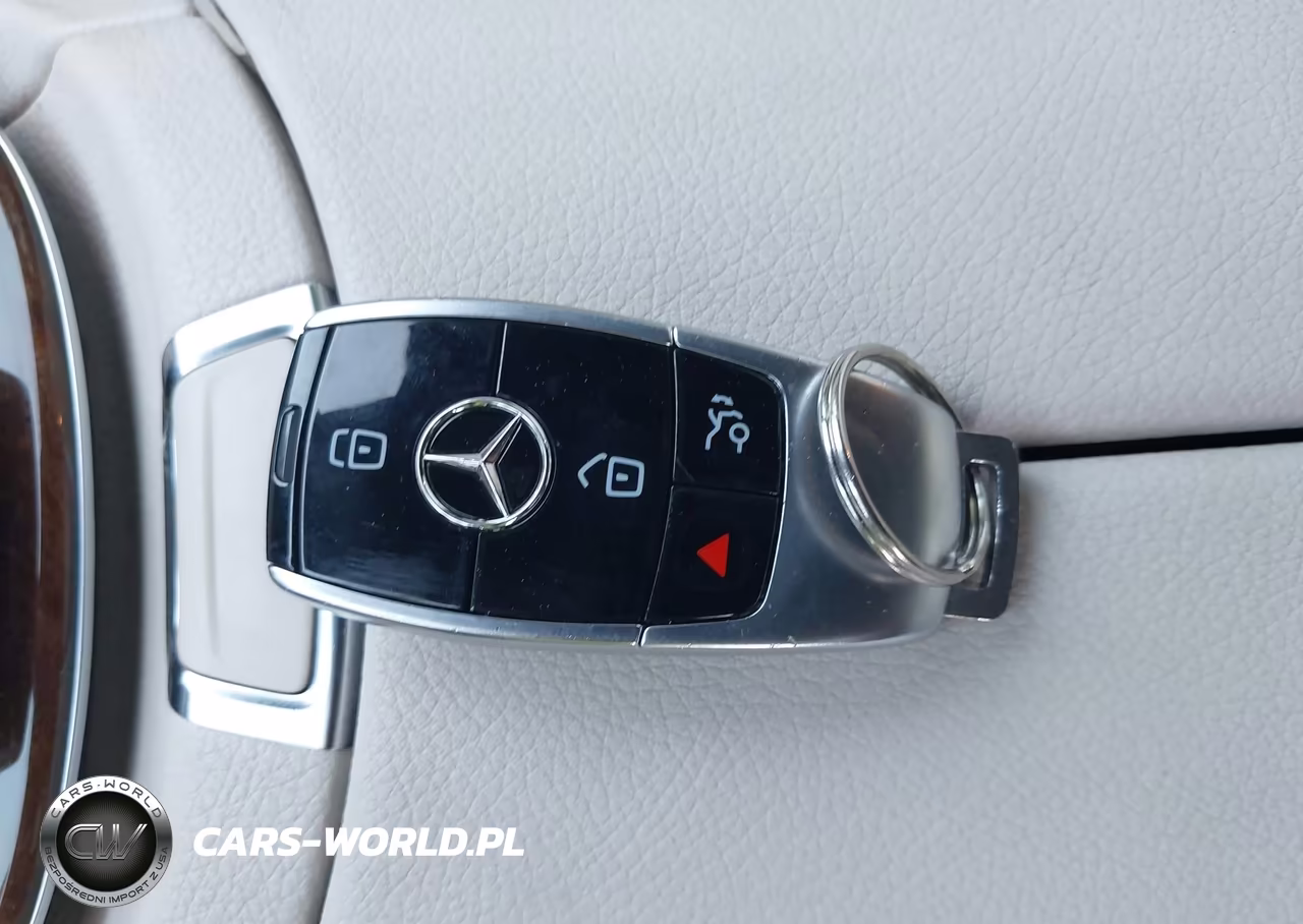 2019 Mercedes-Benz E 300 4Matic VIN:WDDZF4KBXKA674557 - 11