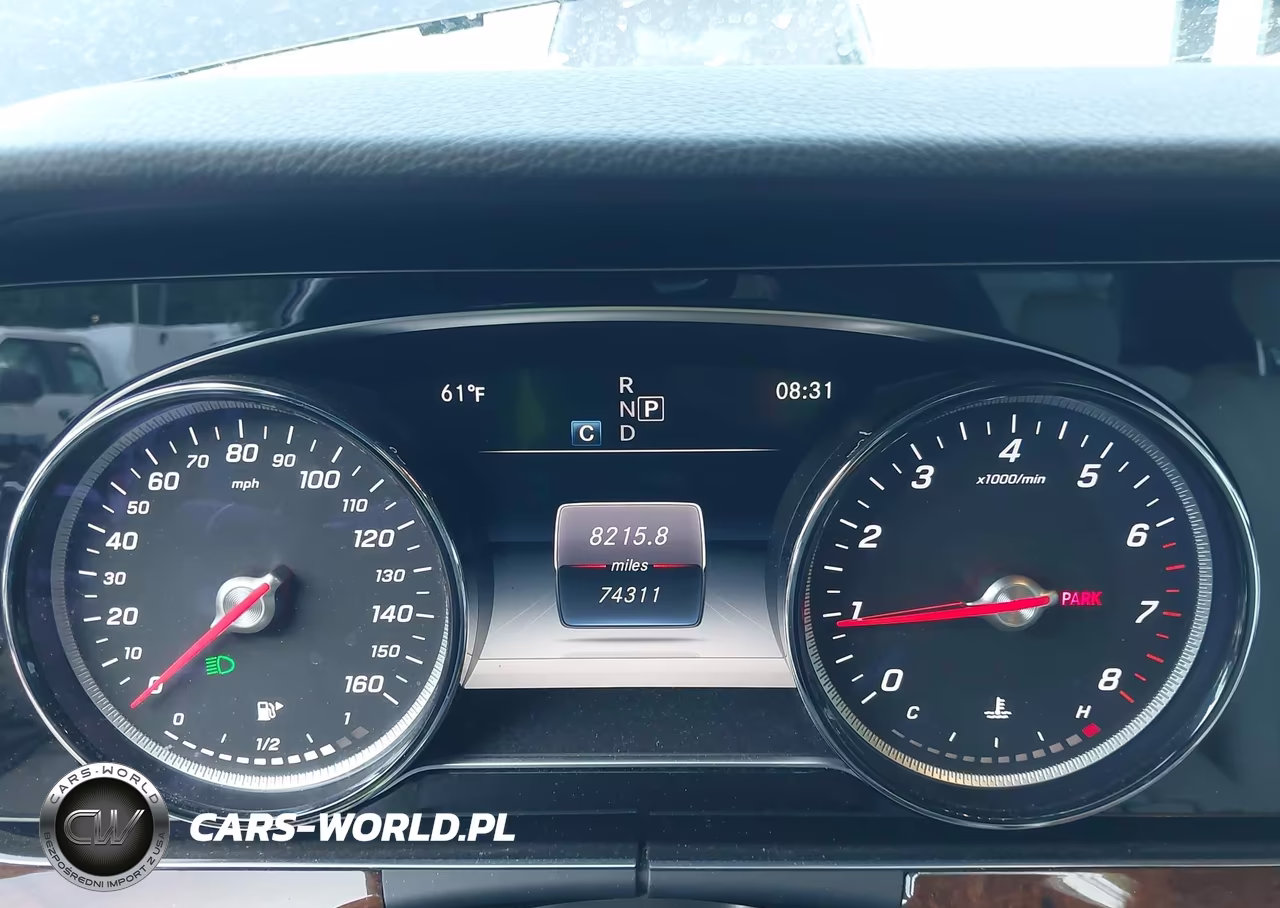 2019 Mercedes-Benz E 300 4Matic VIN:WDDZF4KBXKA674557 - 7