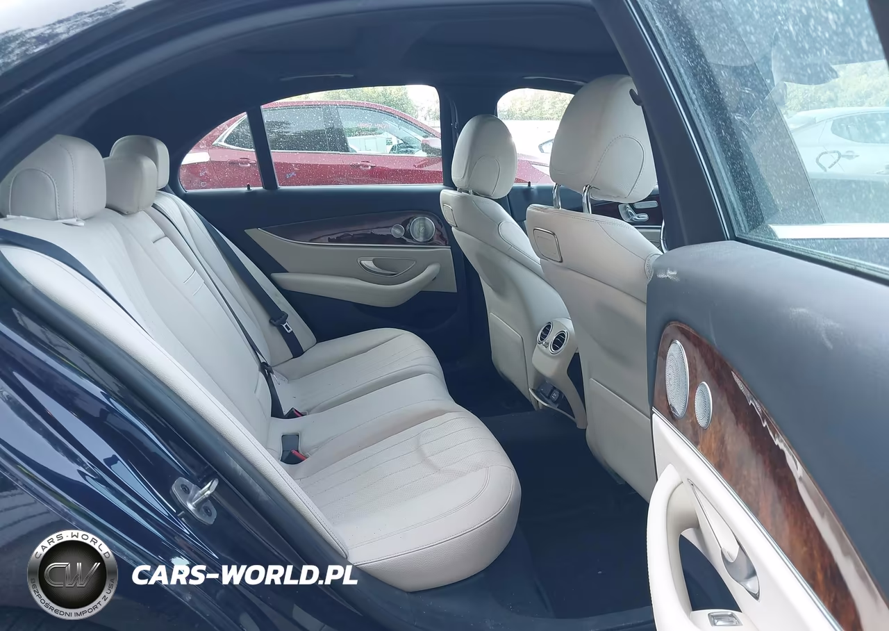 2019 Mercedes-Benz E 300 4Matic VIN:WDDZF4KBXKA674557 - 8