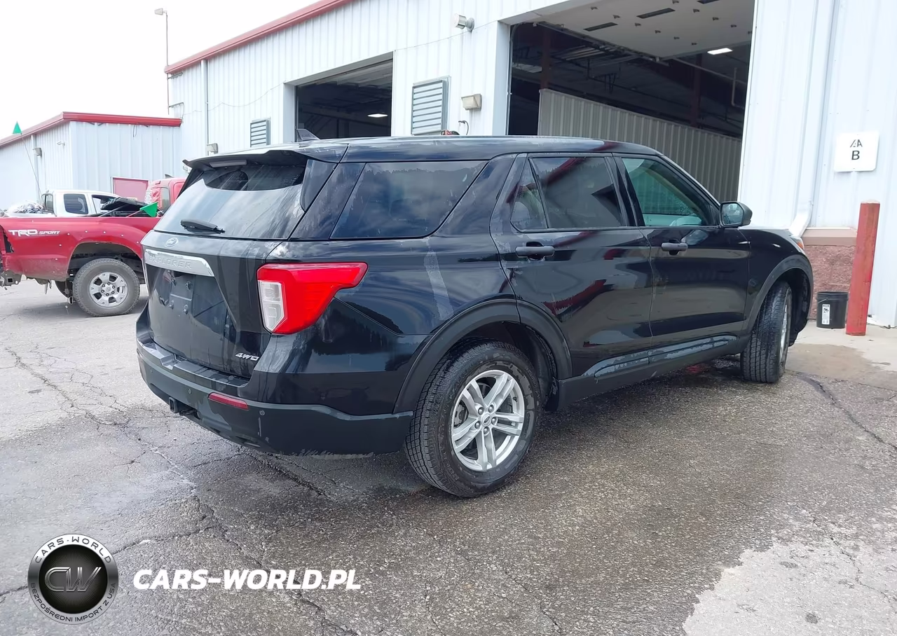 2022 Ford Explorer VIN:1FMSK8BB6NGB54562 - 4