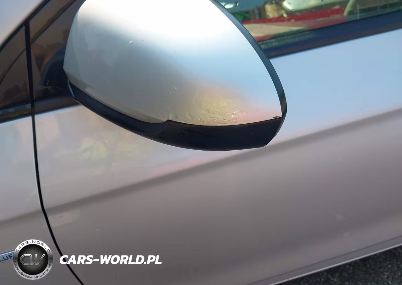 2019 Hyundai Ioniq Hybrid Blue VIN:KMHC65LC1KU106804 - 15