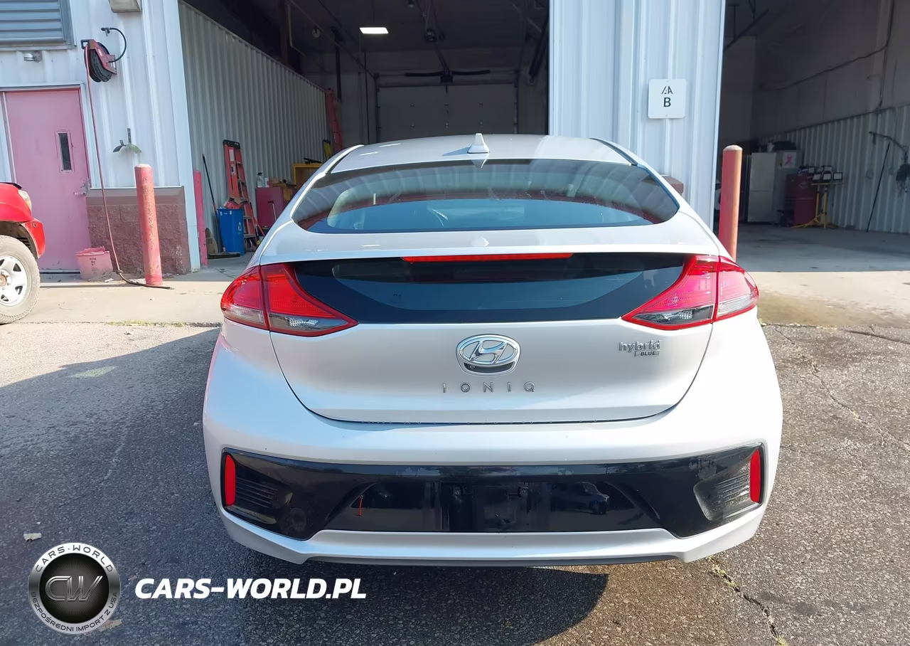 2019 Hyundai Ioniq Hybrid Blue VIN:KMHC65LC1KU106804 - 21