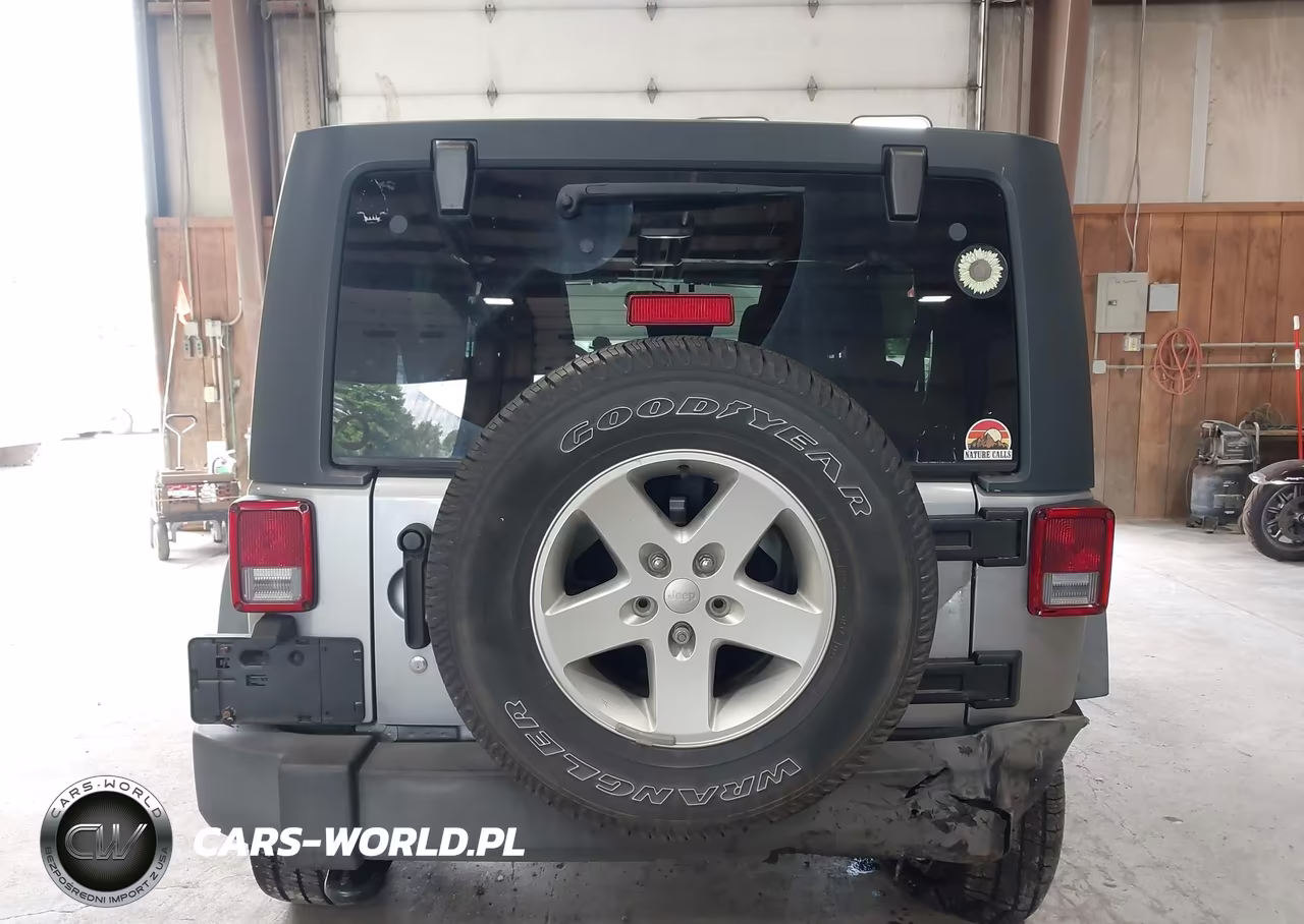 2016 Jeep Wrangler Unlimited Sport VIN:1C4BJWDG9GL319454 - 16