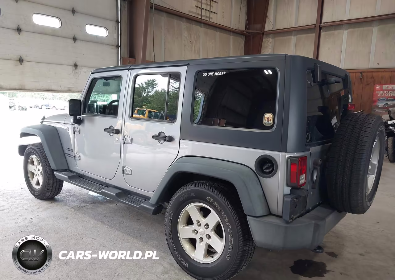 2016 Jeep Wrangler Unlimited Sport VIN:1C4BJWDG9GL319454 - 3