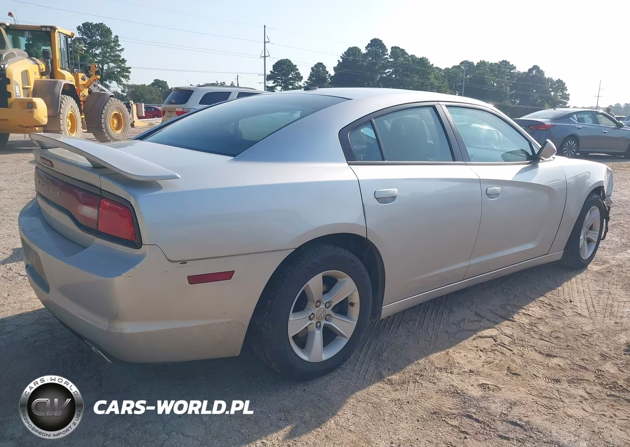 2012 Dodge Charger Sxt VIN:2C3CDXHG8CH172826 - 4