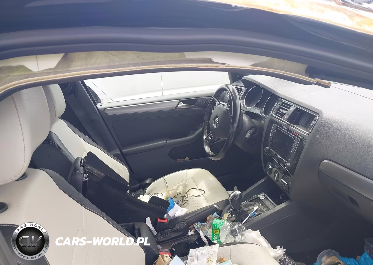 2016 Volkswagen Jetta 1.8T Sport VIN:3VWD17AJ4GM327939 - 5