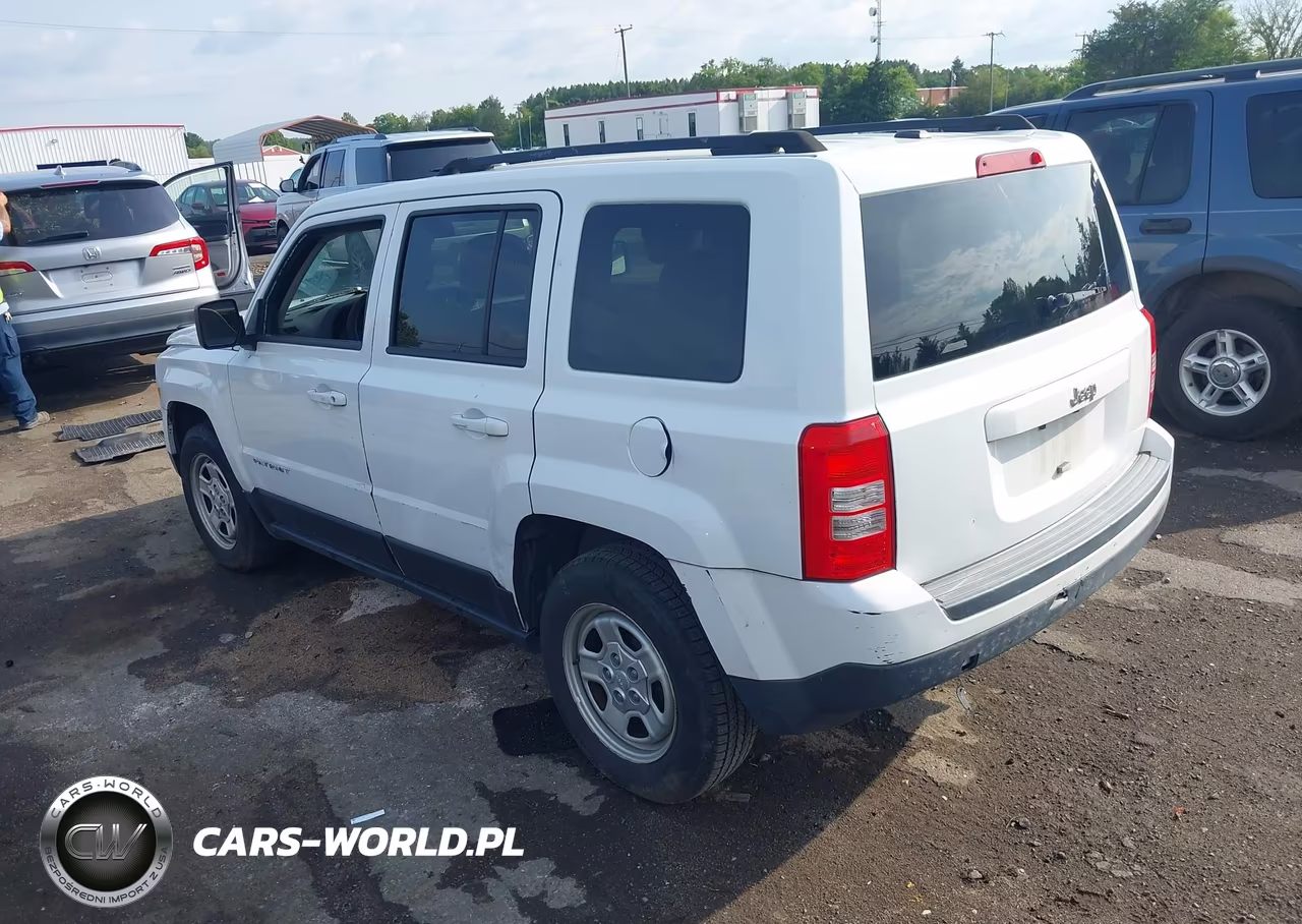 2016 Jeep Patriot Sport VIN:1C4NJPBA4GD754202 - 3