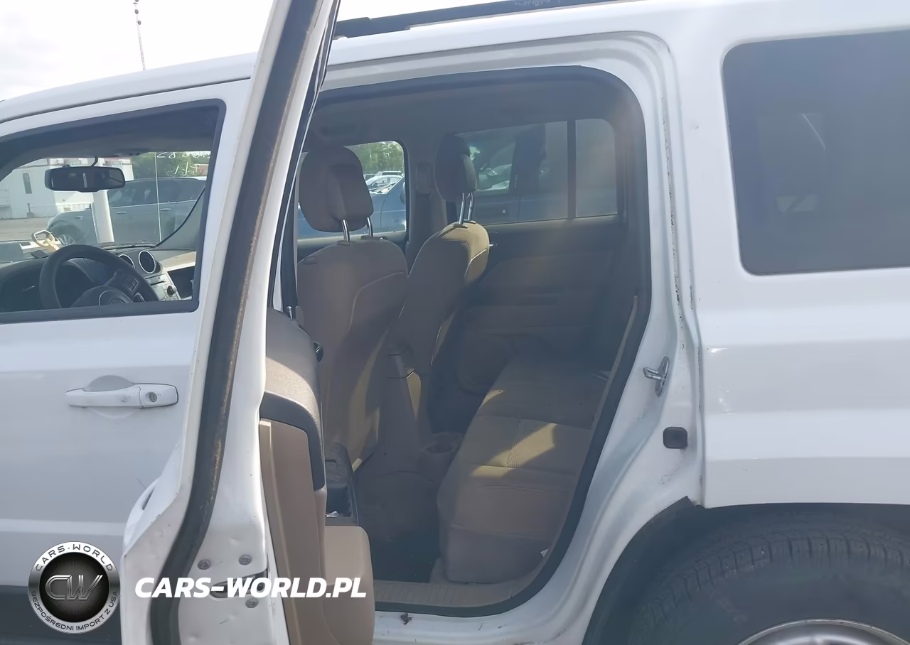 2016 Jeep Patriot Sport VIN:1C4NJPBA4GD754202 - 8