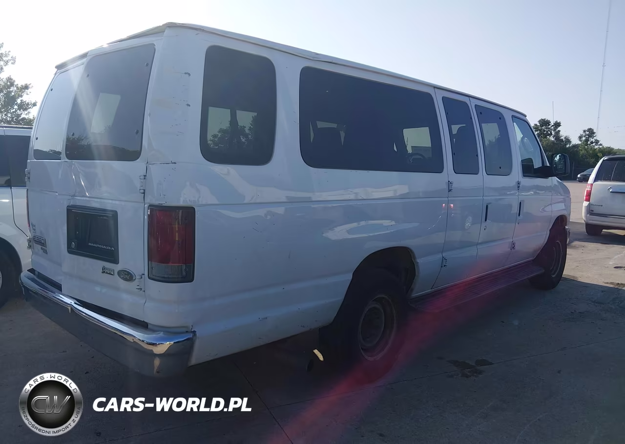 2013 Ford E-350 Super Duty Xl-Xlt VIN:1FBSS3BL7DDA56256 - 4