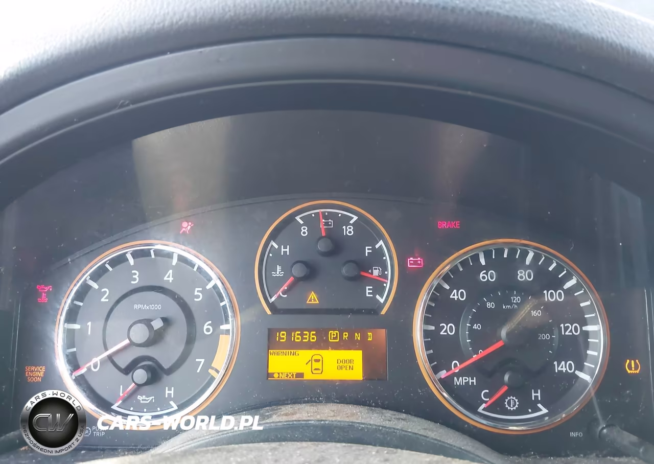 2011 Nissan Armada Platinum VIN:5N1BA0ND7BN616880 - 7
