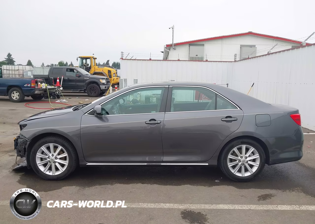 2013 Toyota Camry Xle VIN:4T4BF1FKXDR286297 - 15
